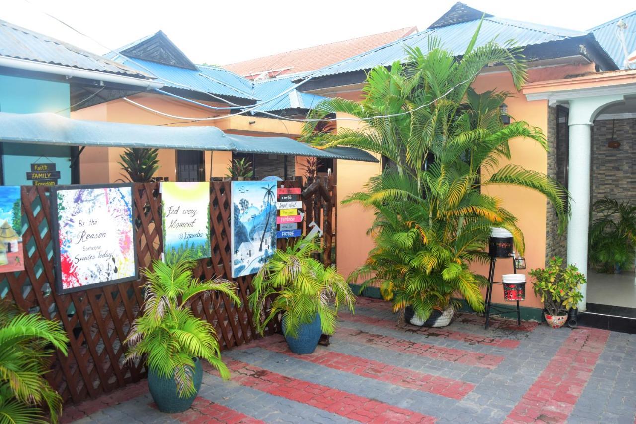 Travellers Home Νταρ ες Σαλάμ Εξωτερικό φωτογραφία
