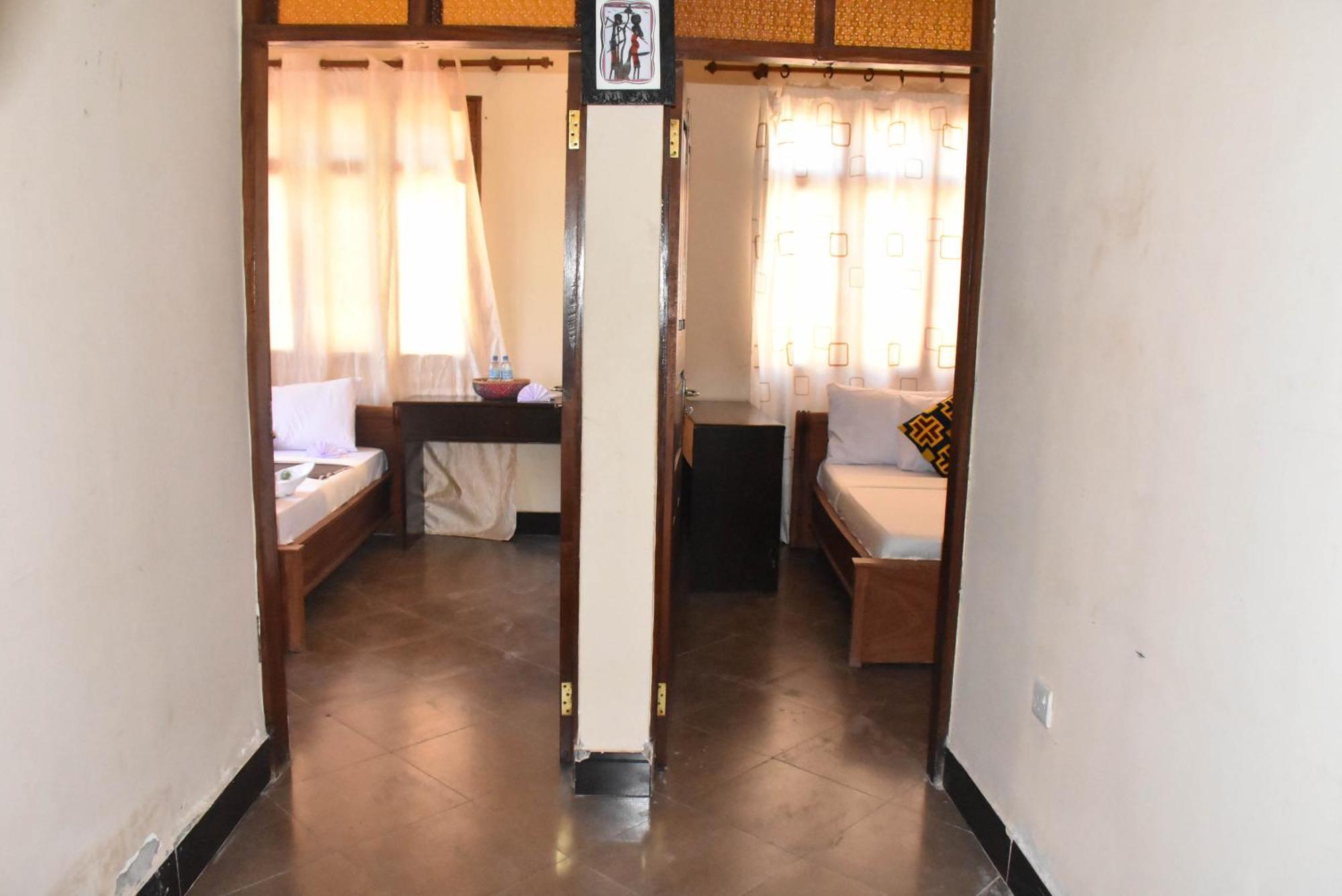 Travellers Home Νταρ ες Σαλάμ Εξωτερικό φωτογραφία